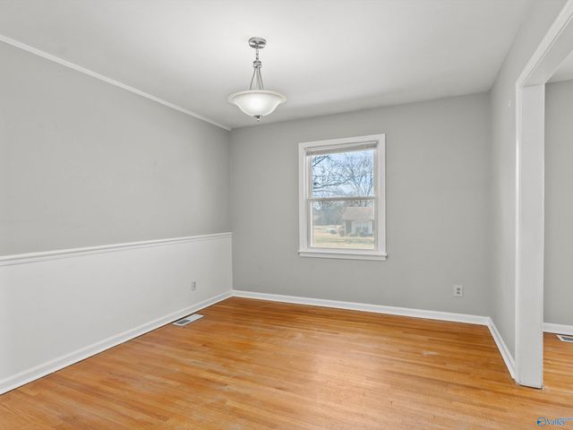 327 Pawnee Trail SE, Huntsville, AL 35803