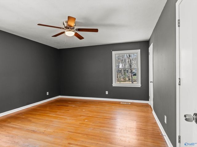 327 Pawnee Trail SE, Huntsville, AL 35803