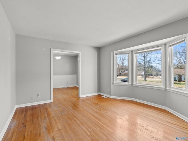 327 Pawnee Trail SE, Huntsville, AL 35803