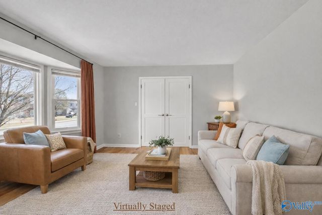 327 Pawnee Trail SE, Huntsville, AL 35803