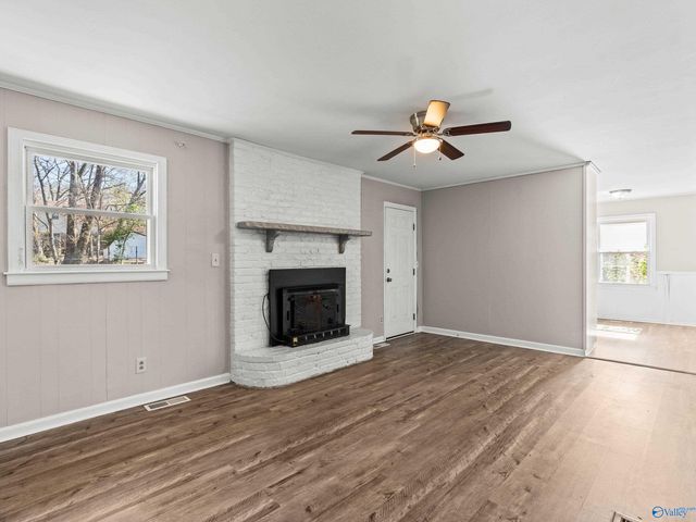 327 Pawnee Trail SE, Huntsville, AL 35803