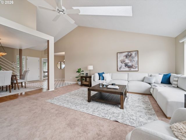 16733 Sw NAFUS Ln, Beaverton, OR 97007