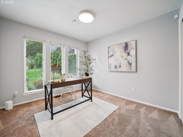 16733 Sw NAFUS Ln, Beaverton, OR 97007