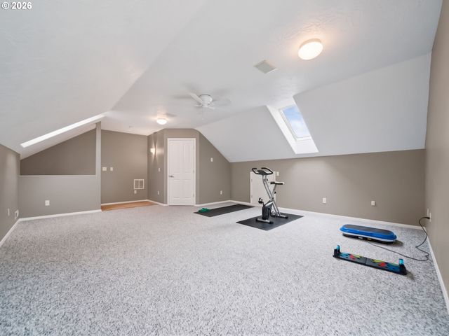 16733 Sw NAFUS Ln, Beaverton, OR 97007