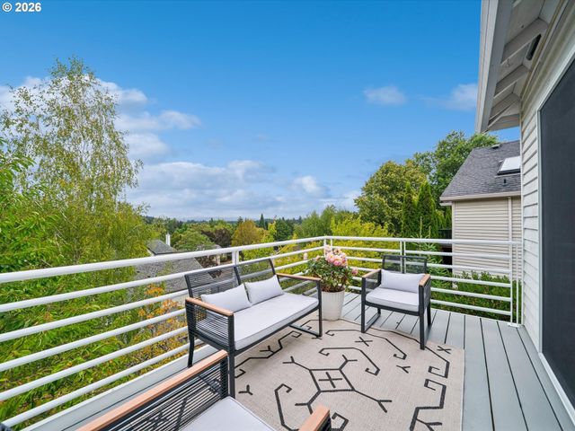 16733 Sw NAFUS Ln, Beaverton, OR 97007