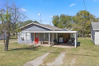 598 2nd Street, Healdton, OK 73438