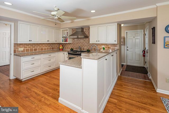 48 GLEN DR, Princeton, NJ 08540
