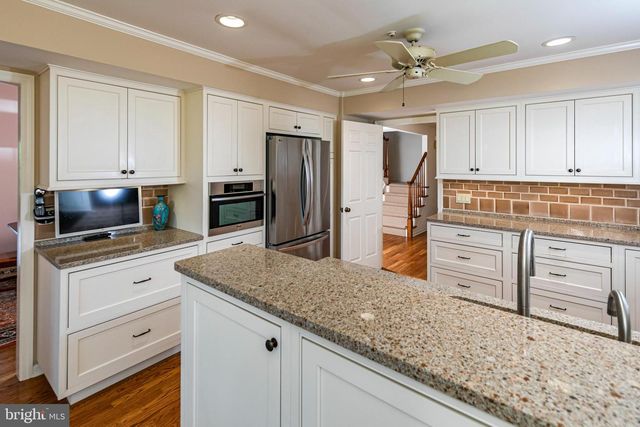 48 GLEN DR, Princeton, NJ 08540