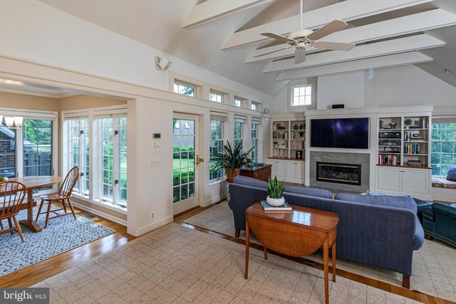 48 GLEN DR, Princeton, NJ 08540