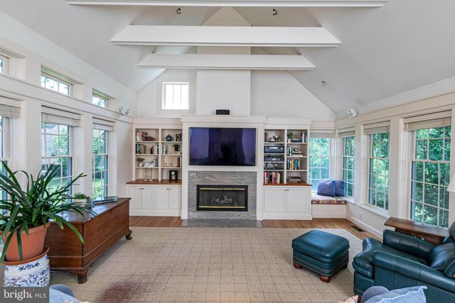 48 GLEN DR, Princeton, NJ 08540