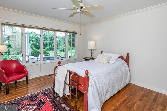 48 GLEN DR, Princeton, NJ 08540