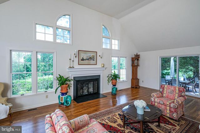 48 GLEN DR, Princeton, NJ 08540