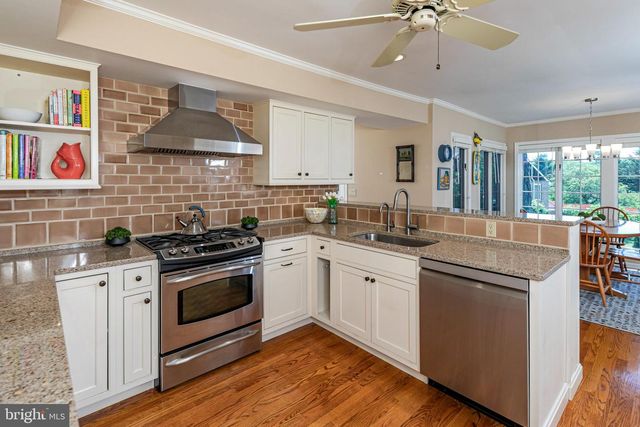48 GLEN DR, Princeton, NJ 08540
