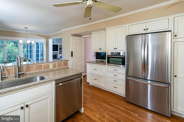 48 GLEN DR, Princeton, NJ 08540