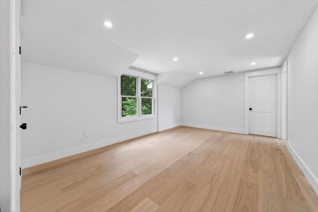 15 Pioneer Rd, Hingham, MA 02043