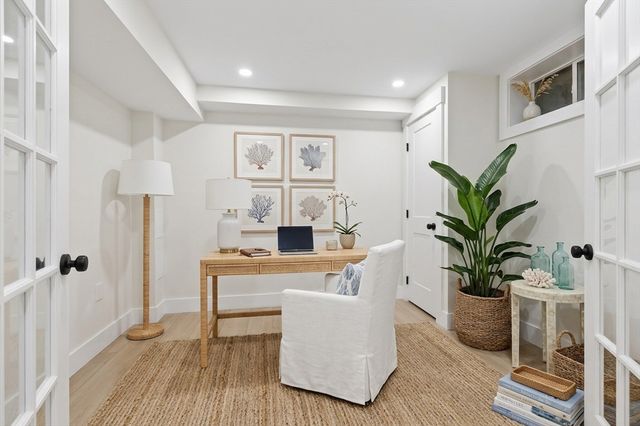 15 Pioneer Rd, Hingham, MA 02043