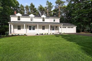 15 Pioneer Rd, Hingham, MA 02043