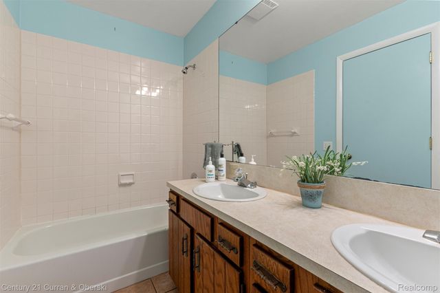 1456 Meadowbrook Way, Bedford Township, MI 48182