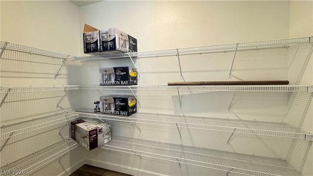 1429 Whistling Kite Street, Las Vegas, NV 89144