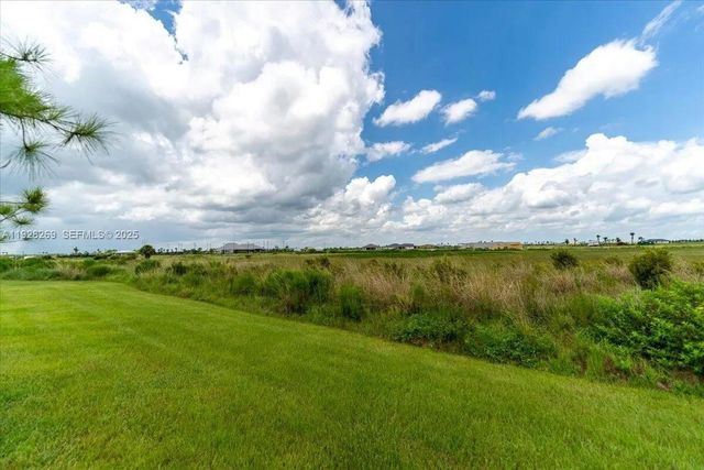 12853 SW Ambra St, Port St. Lucie, FL 34987