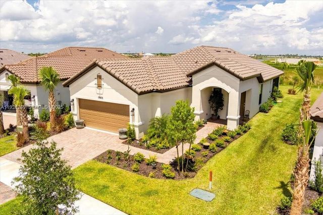 12853 SW Ambra St, Port St. Lucie, FL 34987