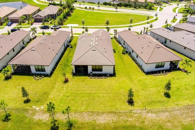 12853 SW Ambra St, Port St. Lucie, FL 34987