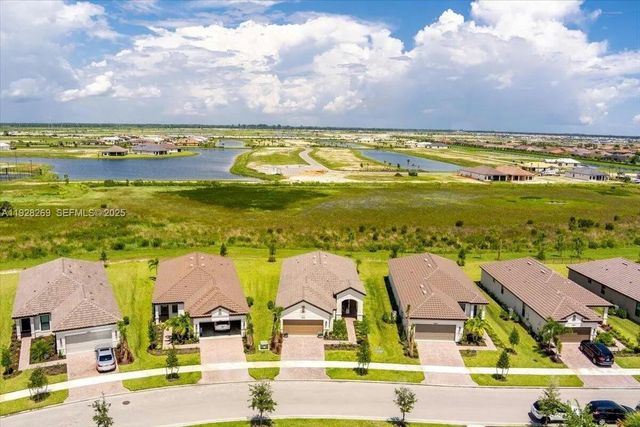 12853 SW Ambra St, Port St. Lucie, FL 34987