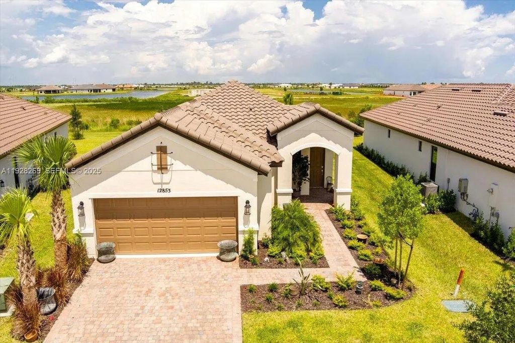 12853 SW Ambra St, Port St. Lucie, FL 34987