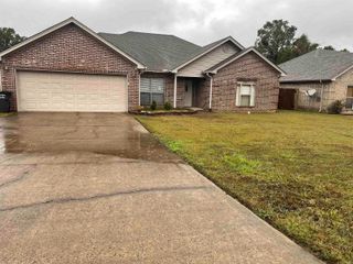 1901 Reveille Circle, Jacksonville, AR 72076