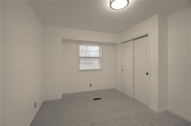 8413 Kentucky Avenue, Raytown, MO 64138