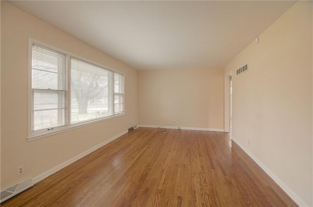 8413 Kentucky Avenue, Raytown, MO 64138