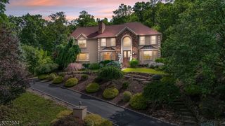 16 Shadow Ridge, Wayne Twp., NJ 07470