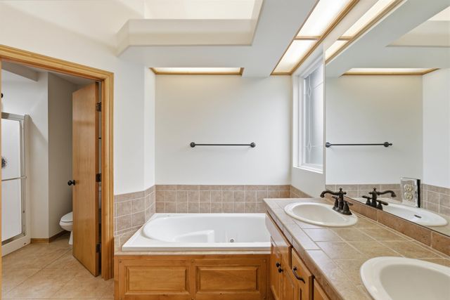 534 N Stonetree, Andover, KS 67002
