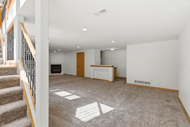 534 N Stonetree, Andover, KS 67002