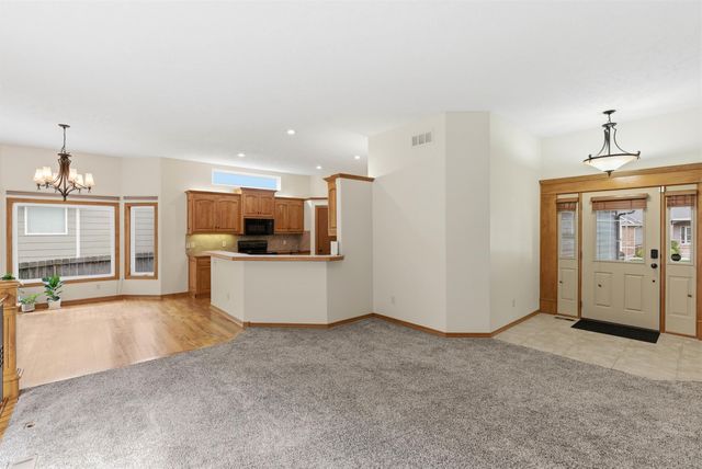 534 N Stonetree, Andover, KS 67002
