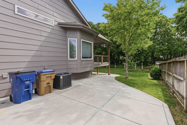 534 N Stonetree, Andover, KS 67002