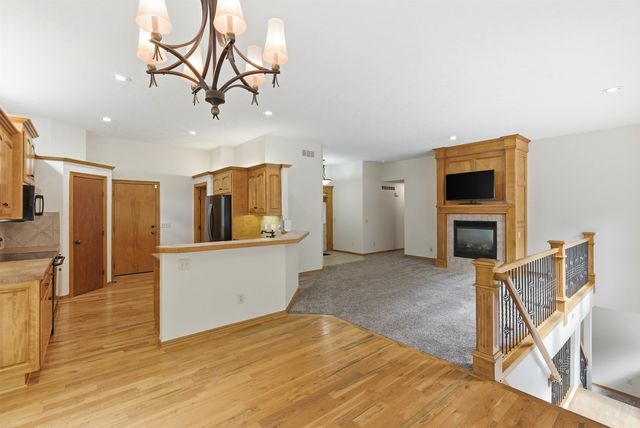 534 N Stonetree, Andover, KS 67002