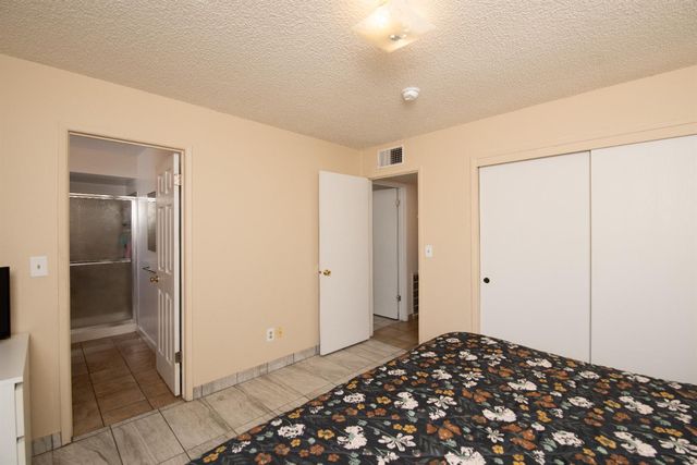 4025 Nugget Dr, Modesto, CA 95355