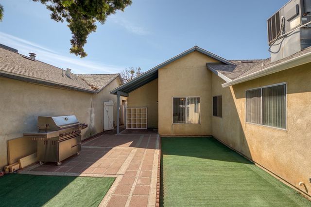 4025 Nugget Dr, Modesto, CA 95355