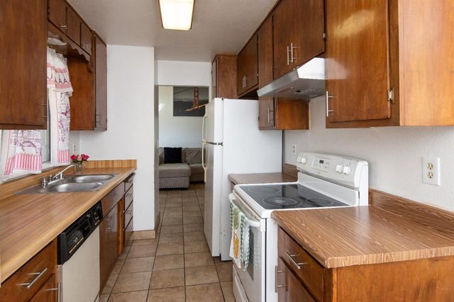 4025 Nugget Dr, Modesto, CA 95355