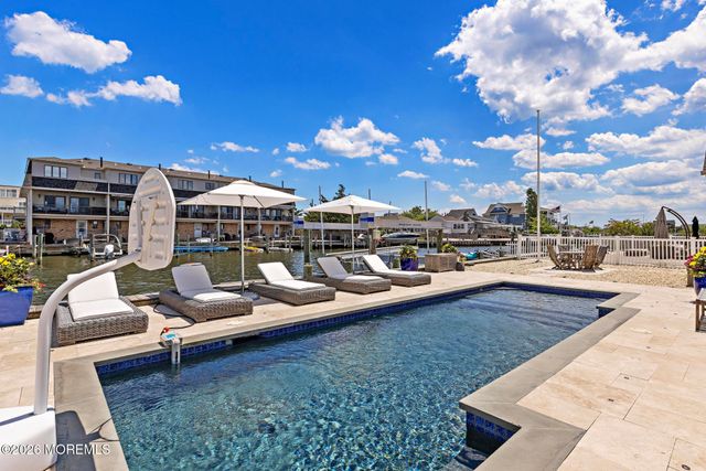 120 Dickman Drive, Lavallette, NJ 08735