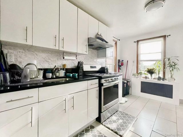 1805 Mulford Avenue, Bronx, NY 10461