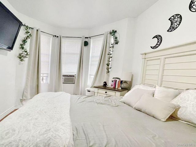 1805 Mulford Avenue, Bronx, NY 10461