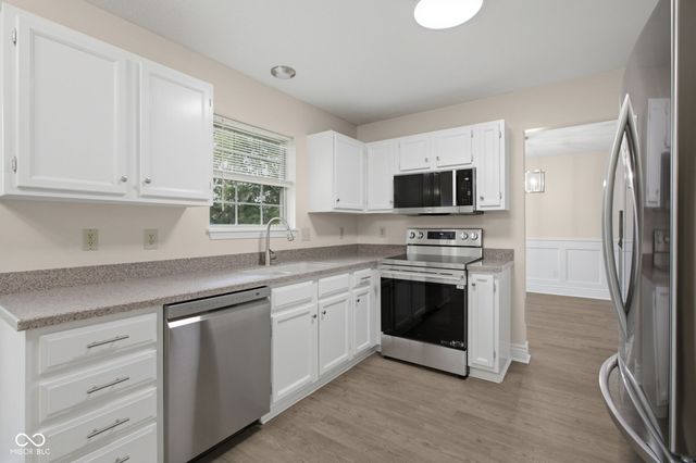 695 Stone Lane, Avon, IN 46123