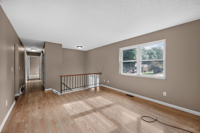 10267 Pippin Road, Colerain Twp, OH 45231