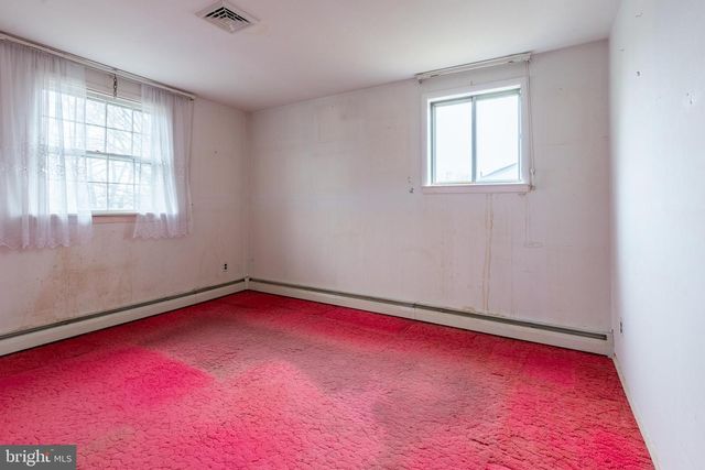 538 PARMENTIER RD, Warminster, PA 18974