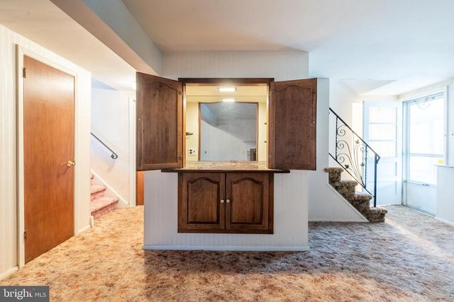 538 PARMENTIER RD, Warminster, PA 18974