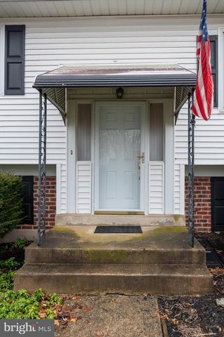 538 PARMENTIER RD, Warminster, PA 18974