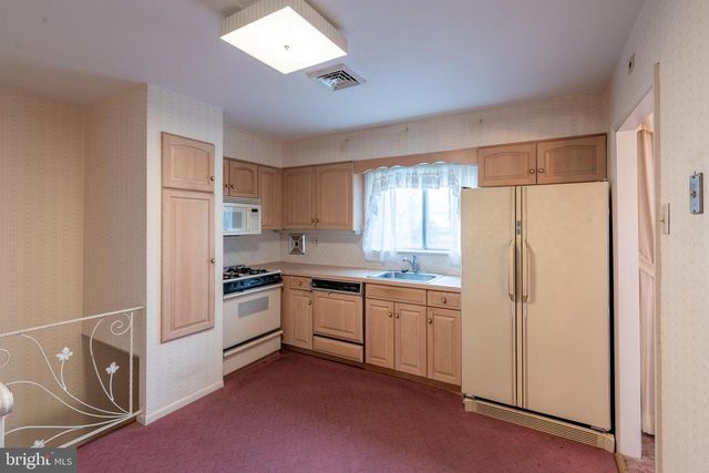 538 PARMENTIER RD, Warminster, PA 18974