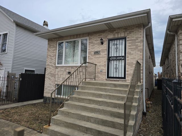 4063 S rockwell Street, Chicago, IL 60632